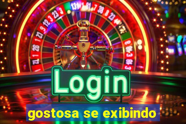 gostosa se exibindo